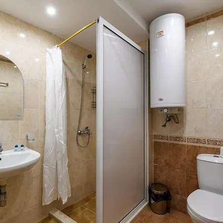Midia Luxurious Beachfront Escape With Pool Apartmán