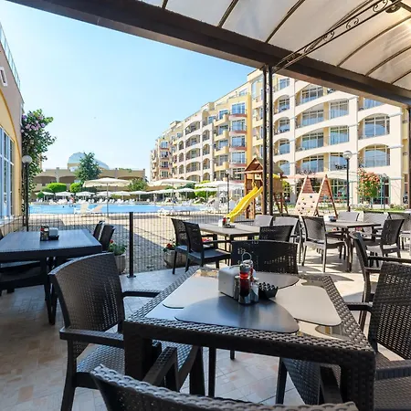 شقة Midia Luxurious Beachfront Escape With Pool *